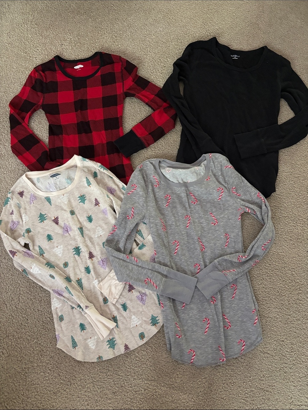 Old Navy Thermal long sleeve Bundle includes 4 women’s XS